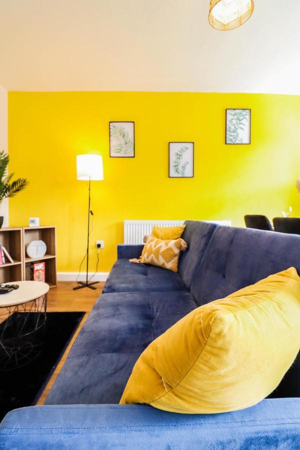 Spacious 1 Bed Flat-Free Parking Хитроу Экстерьер фото