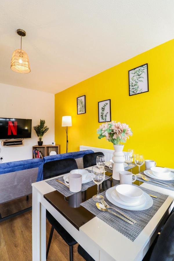 Spacious 1 Bed Flat-Free Parking Хитроу Экстерьер фото