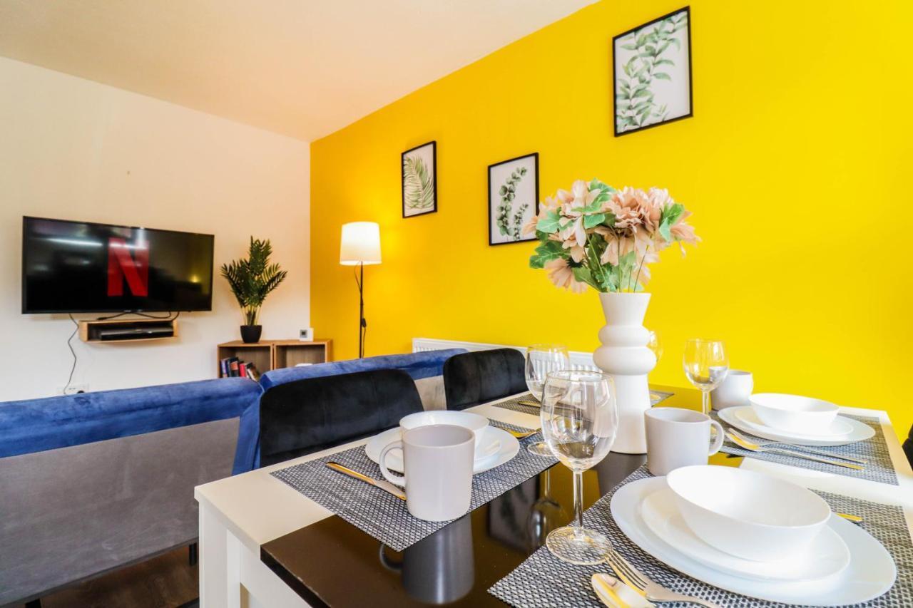 Spacious 1 Bed Flat-Free Parking Хитроу Экстерьер фото